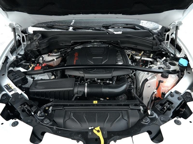 Alfa Romeo Stelvio * АвтоКредит * (ЦЕНА ДО БГ) - автомобили, коли, обяви за нови и употребявани 8