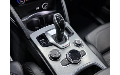 Alfa Romeo Stelvio * АвтоКредит * (ЦЕНА ДО БГ) - автомобили, коли, обяви за нови и употребявани 13