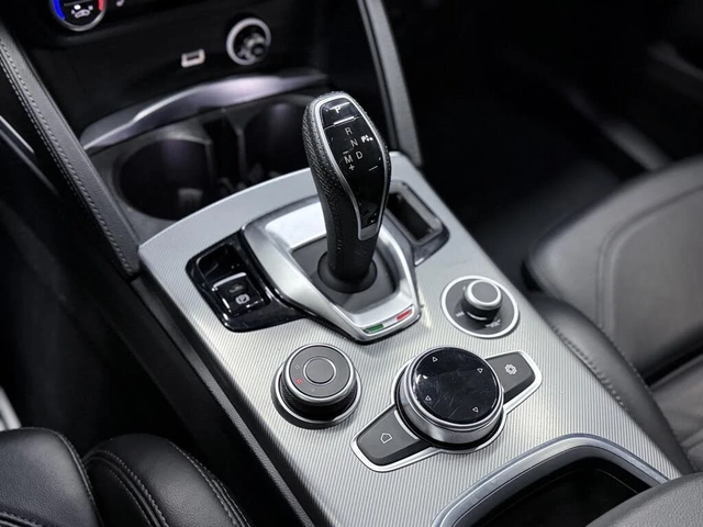 Alfa Romeo Stelvio * АвтоКредит * (ЦЕНА ДО БГ) - автомобили, коли, обяви за нови и употребявани 13