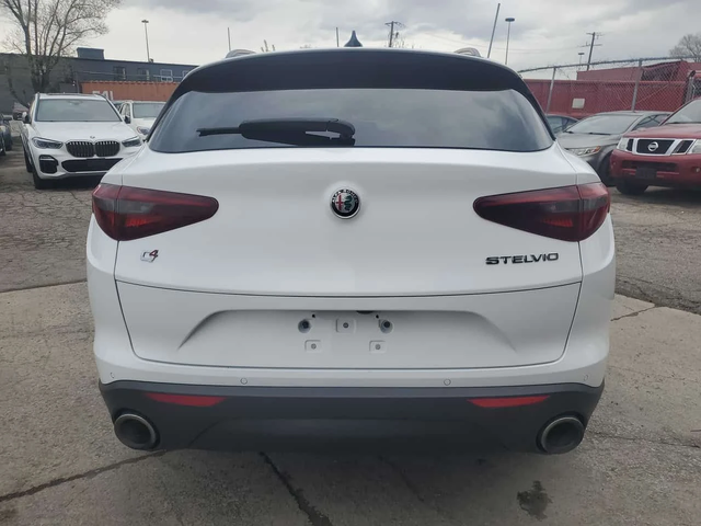 Alfa Romeo Stelvio * Sport * ПОДГРЕВИ* ПАНОРАМА* - автомобили, коли, обяви за нови и употребявани 3