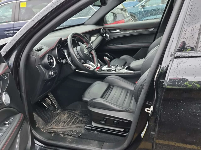 Alfa Romeo Stelvio * ESTREMA * ДИСТРОНИК* КАМЕРА* ПАНОРАМА* - автомобили, коли, обяви за нови и употребявани 7