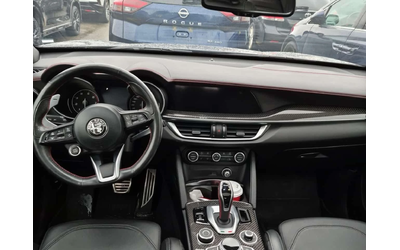 Alfa Romeo Stelvio * ESTREMA * ДИСТРОНИК* КАМЕРА* ПАНОРАМА* - автомобили, коли, обяви за нови и употребявани 9