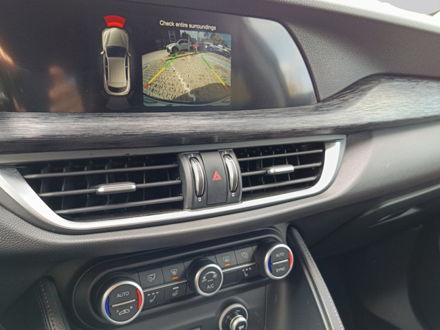 Alfa Romeo Stelvio - автомобили, коли, обяви за нови и употребявани 10