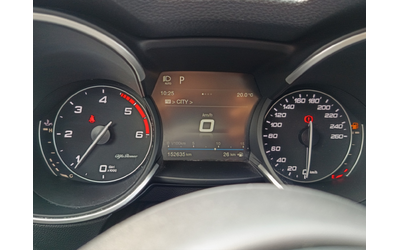Alfa Romeo Stelvio - автомобили, коли, обяви за нови и употребявани 9