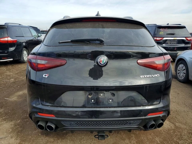 Alfa Romeo Stelvio QUADRIFOGLIO 505HP* HARMAN* DISTRONIC* KEYLESS* ПО - автомобили, коли, обяви за нови и употребявани 4
