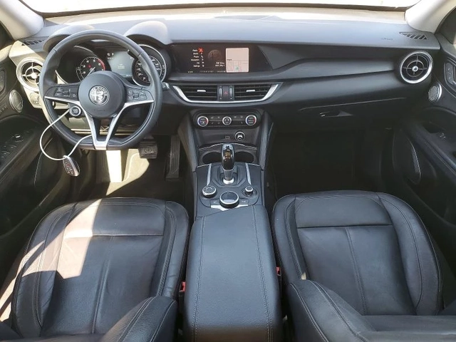 Alfa Romeo Stelvio AWD - автомобили, коли, обяви за нови и употребявани 7