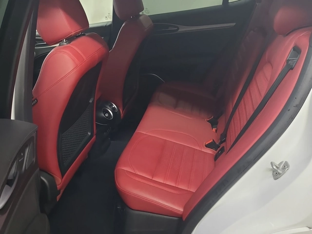 Alfa Romeo Stelvio Veloce * ПАНОРАМА * 2 КЛЮЧА * СЕРВИЗНА ИСТ - автомобили, коли, обяви за нови и употребявани 13
