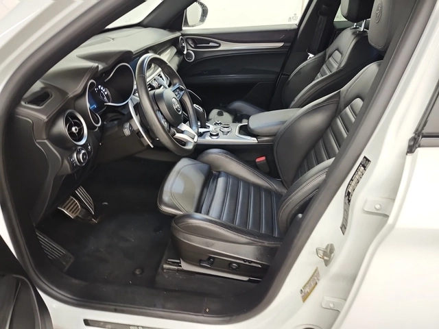 Alfa Romeo Stelvio VELOCE 2.0T * * CARFAX * * АВТО КРЕДИТ * * - автомобили, коли, обяви за нови и употребявани 4