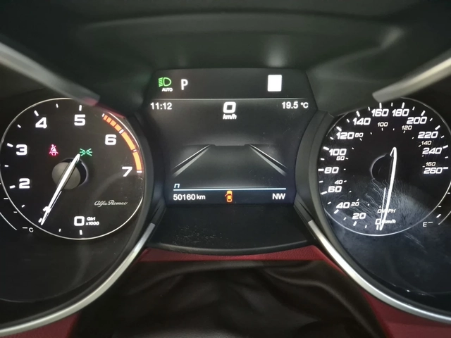 Alfa Romeo Stelvio TI SPORT 2.0T * * CARFAX * * АВТО КРЕДИТ * * - автомобили, коли, обяви за нови и употребявани 6