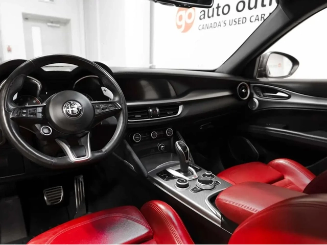 Alfa Romeo Stelvio 2022 Alfa Romeo Stelvio Veloce - автомобили, коли, обяви за нови и употребявани 5