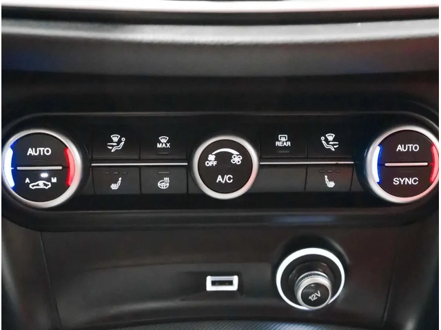 Alfa Romeo Stelvio 2022 Alfa Romeo Stelvio Veloce - автомобили, коли, обяви за нови и употребявани 8