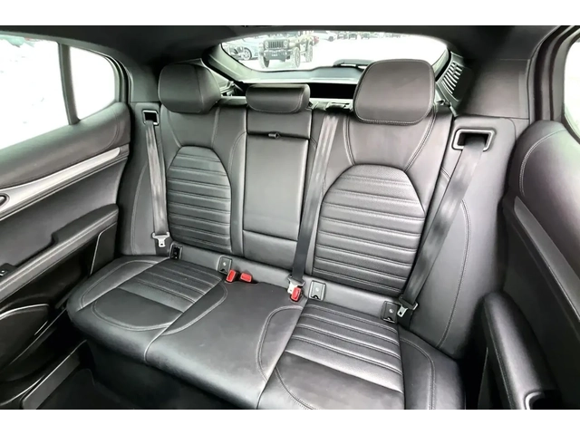 Alfa Romeo Stelvio 2022 Alfa Romeo Stelvio Veloce - автомобили, коли, обяви за нови и употребявани 13