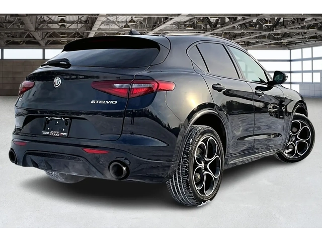 Alfa Romeo Stelvio 2022 Alfa Romeo Stelvio Veloce - автомобили, коли, обяви за нови и употребявани 3
