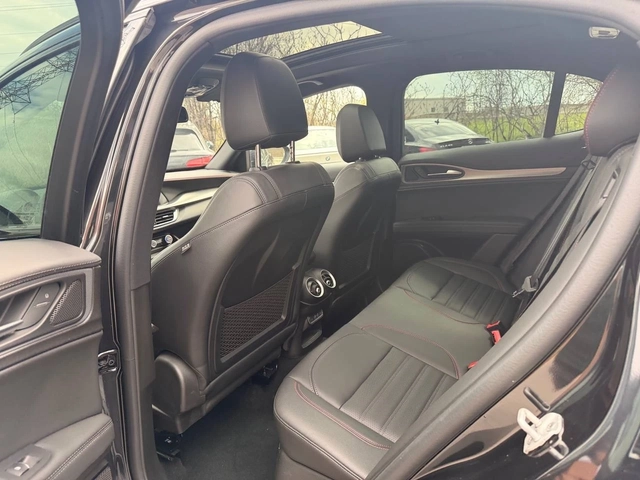 Alfa Romeo Stelvio COMPETEZIONE PACKAGE* AWD* - автомобили, коли, обяви за нови и употребявани 9