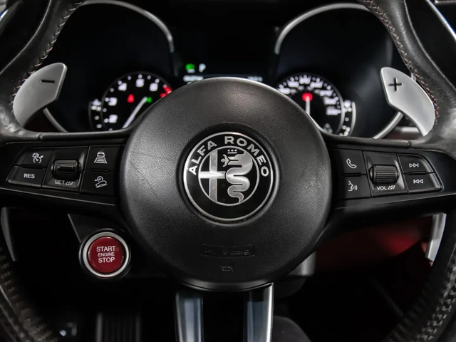 Alfa Romeo Stelvio Quadrifoglio 505 HP Twin-Turbo V6| CARBON| ЛИЗИНГ - автомобили, коли, обяви за нови и употребявани 16