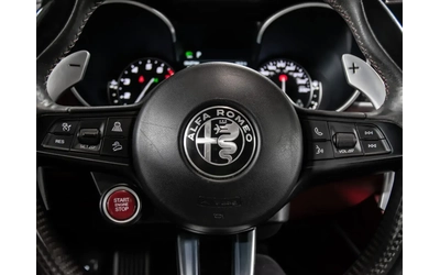 Alfa Romeo Stelvio Quadrifoglio 505 HP Twin-Turbo V6| CARBON| ЛИЗИНГ - автомобили, коли, обяви за нови и употребявани 16