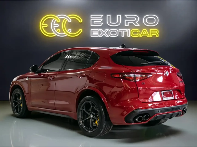 Alfa Romeo Stelvio Quadrifoglio 505 HP Twin-Turbo V6| CARBON| ЛИЗИНГ - автомобили, коли, обяви за нови и употребявани 3