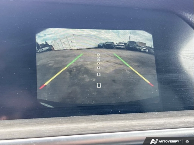 Alfa Romeo Stelvio Ti Sport / HARMAN KARDON / ПАНОРАМА / - автомобили, коли, обяви за нови и употребявани 16
