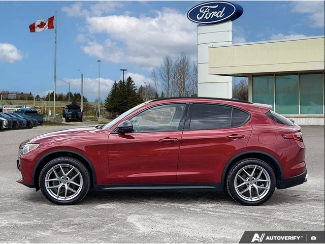 Alfa Romeo Stelvio Ti Sport / HARMAN KARDON / ПАНОРАМА / - автомобили, коли, обяви за нови и употребявани 2