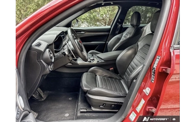 Alfa Romeo Stelvio Ti Sport / HARMAN KARDON / ПАНОРАМА / - автомобили, коли, обяви за нови и употребявани 6