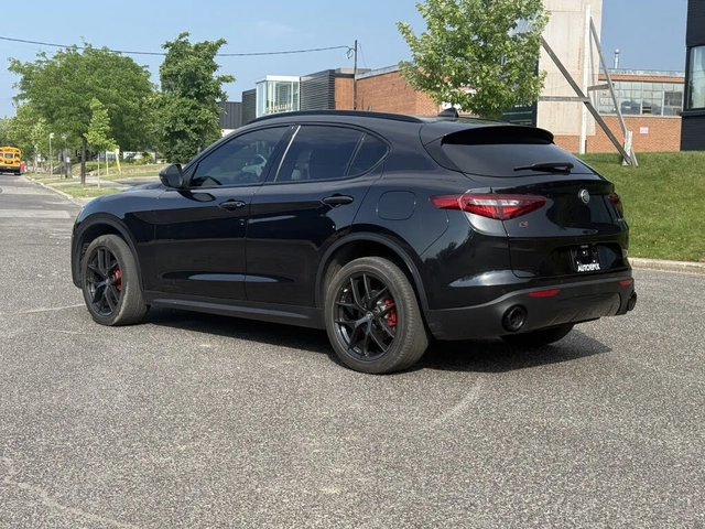 Alfa Romeo Stelvio Ti AWD* HARMAN KARDON* DISTRONIC* PANORAMA* - автомобили, коли, обяви за нови и употребявани 2