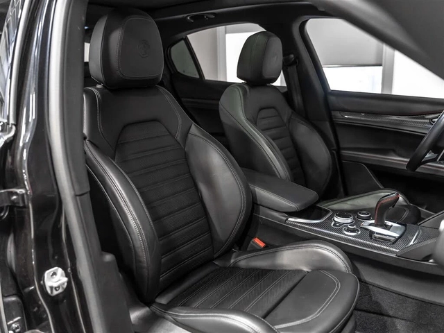 Alfa Romeo Stelvio Estrema AWD/PANOROOF/DRIVE-ASSISTS/PREMIUM - автомобили, коли, обяви за нови и употребявани 9