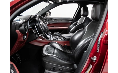 Alfa Romeo Stelvio Quadrifoglio AWD - автомобили, коли, обяви за нови и употребявани 8