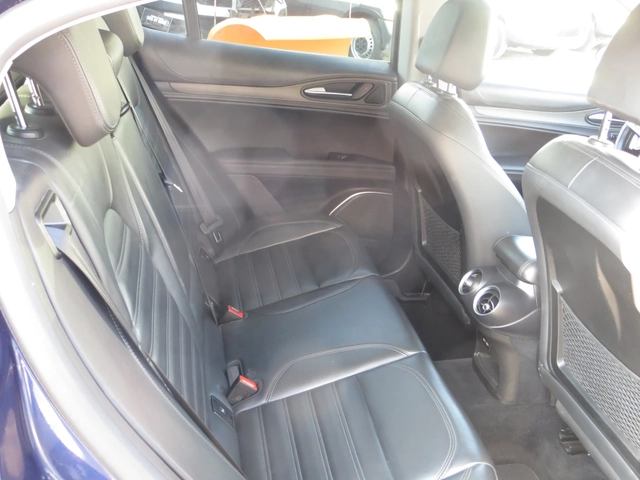 Alfa Romeo Stelvio 2, 2 VELOCE - автомобили, коли, обяви за нови и употребявани 12