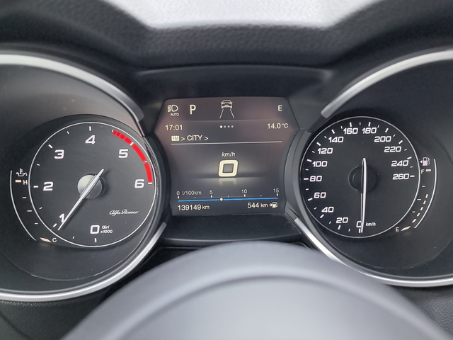 Alfa Romeo Stelvio Business - автомобили, коли, обяви за нови и употребявани 12