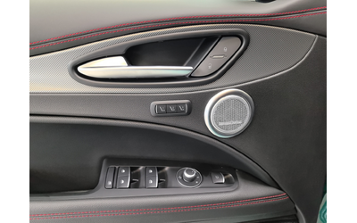 Alfa Romeo Stelvio TI 2.2 Diesel 210 hp AT8 Q4 - автомобили, коли, обяви за нови и употребявани 14