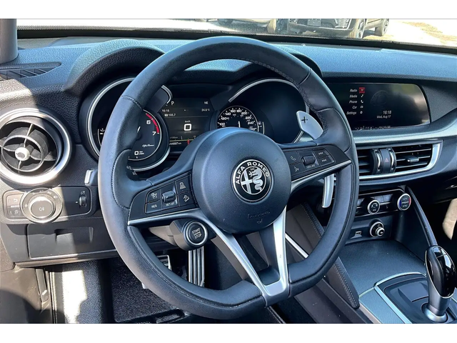 Alfa Stelvio Sport |Heated Leather |Panoroof |SafetyTech |AWD All Wheel Drive - автомобили, коли, обяви за нови и употребявани 12