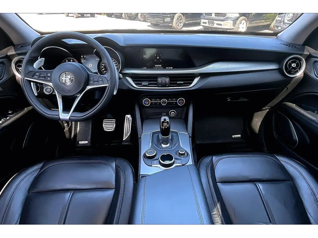 Alfa Stelvio Sport |Heated Leather |Panoroof |SafetyTech |AWD All Wheel Drive - автомобили, коли, обяви за нови и употребявани 14