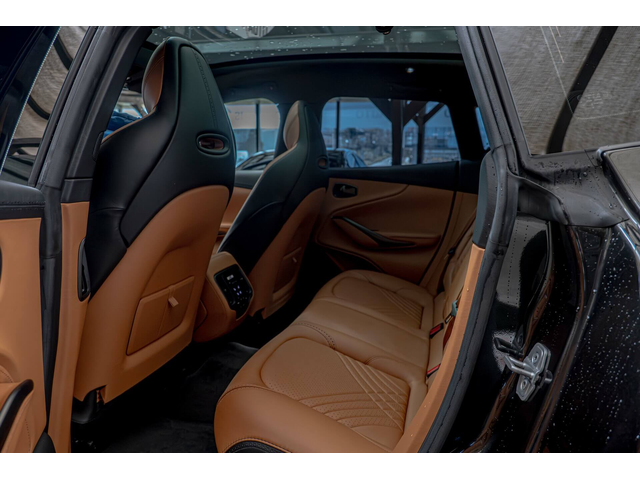 Aston Martin DBX 1-500/Carbon/Камера 360/Обдухване/Панорама/Lane Assist - автомобили, коли, обяви за нови и употребявани 7