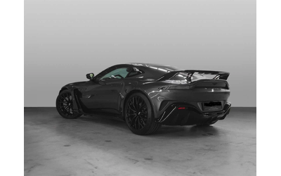 aston-martin-v12-vantage - 1
