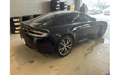 aston-martin-v8-vantage - 2