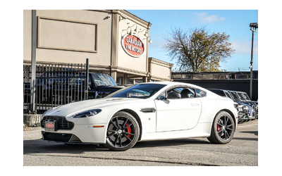 aston-martin-v8-vantage - 3