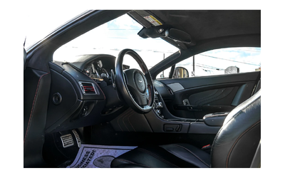 aston-martin-v8-vantage - 5