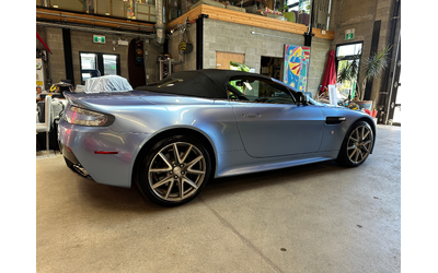 aston-v8-vantage-4-7l-8cyl-rear-wheel-drive - 1