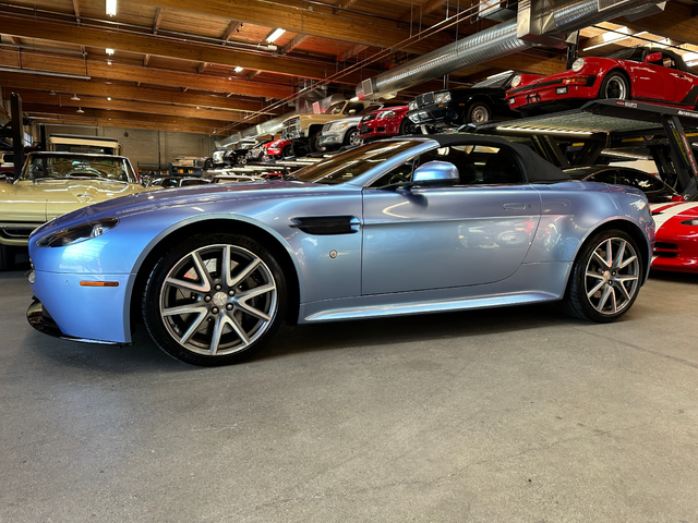 ASTON V8 Vantage 4.7L 8cyl Rear Wheel Drive - автомобили, коли, обяви за нови и употребявани 6