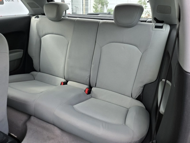 Audi A1 1.6TDI-105кс= КЛИМАТИК= НАПЪЛНО ОБСЛУЖЕН= EURO 5A - автомобили, коли, обяви за нови и употребявани 8