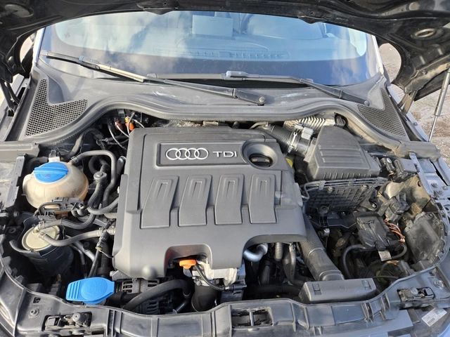 Audi A1 1.6TDI-105кс= КЛИМАТИК - автомобили, коли, обяви за нови и употребявани 15