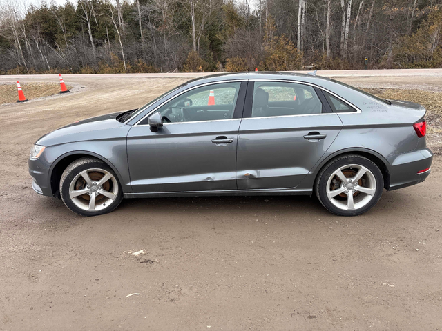 Audi A3 2.0L 4cyl AWD - автомобили, коли, обяви за нови и употребявани 1