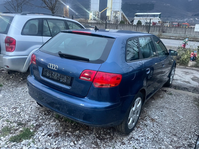Audi A3 2.0TDI S-line 4x4 - автомобили, коли, обяви за нови и употребявани 3