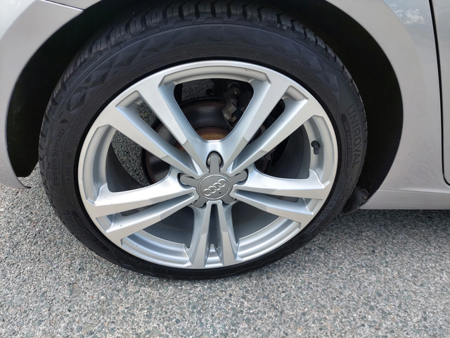 Audi A3 1, 6TDI 110ps S-Line - автомобили, коли, обяви за нови и употребявани 15