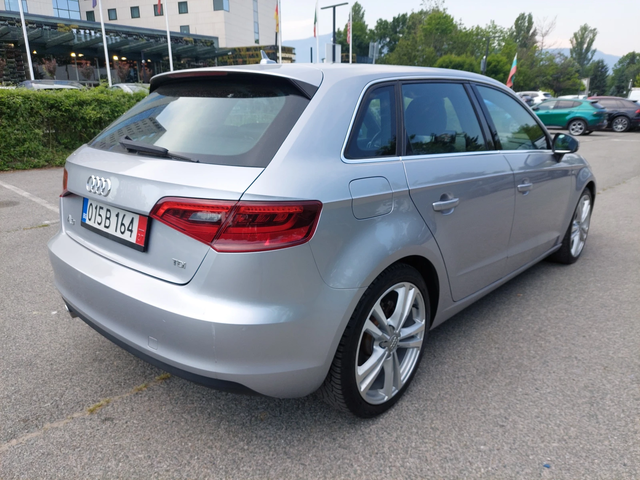 Audi A3 1, 6TDI 110ps S-Line - автомобили, коли, обяви за нови и употребявани 3