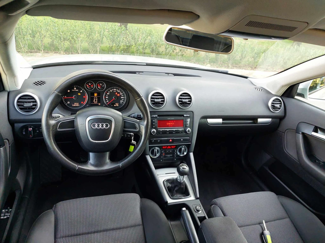 Audi A3 1, 6TDI 105ps SPORTBACK - автомобили, коли, обяви за нови и употребявани 5