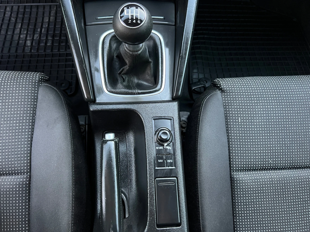 Audi A3 S-line-2.0TDI-140к.с./6ск./ Климатроник - автомобили, коли, обяви за нови и употребявани 12