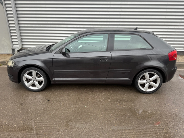 Audi A3 Led+ Кожа+ Регистрация+ Euro5+ Парктроник - автомобили, коли, обяви за нови и употребявани 1