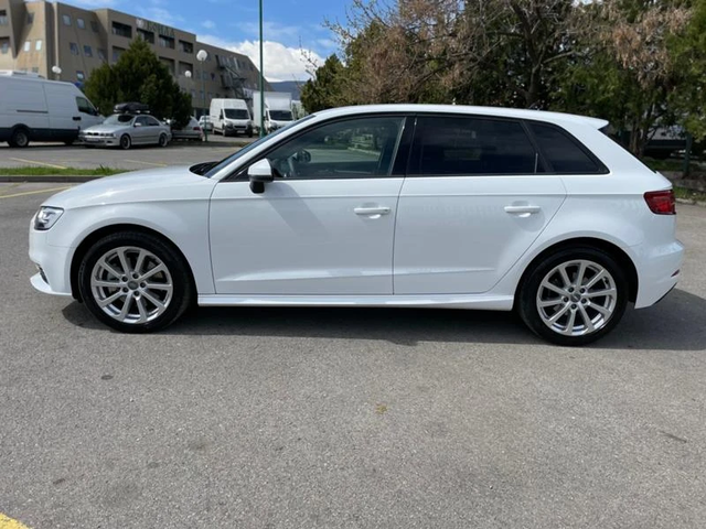 Audi A3 40 etron 2020 - автомобили, коли, обяви за нови и употребявани 5