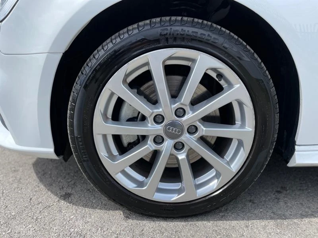 Audi A3 40 etron 2020 - автомобили, коли, обяви за нови и употребявани 8